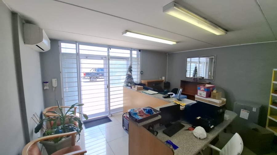 To Let commercial Property for Rent in Brackenfell Central Western Cape